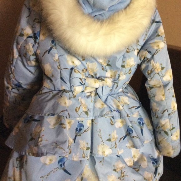 Designer Childs Coat by A dee, Blue and White. Size 12 - Picture 3 of 5